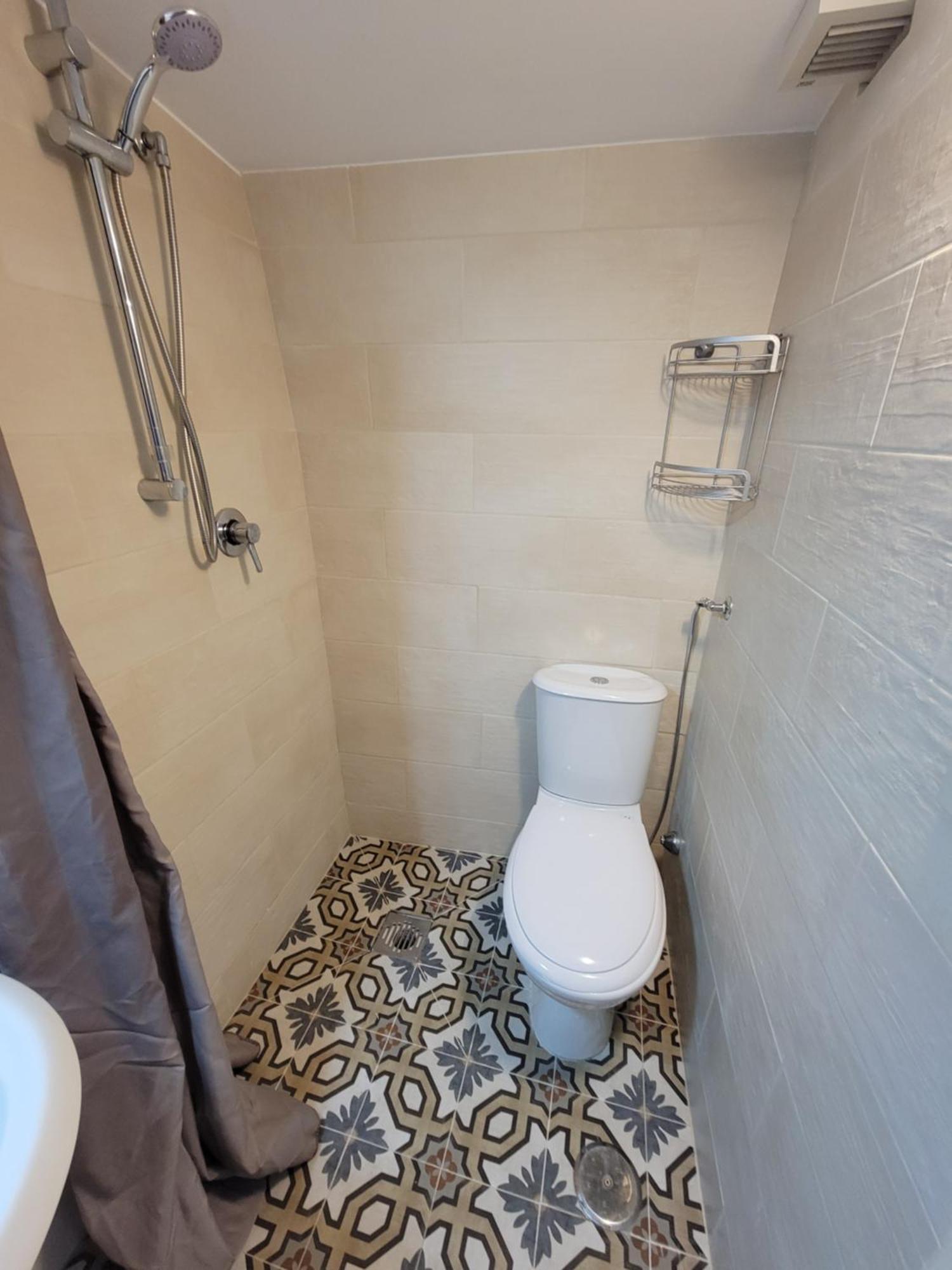 Casa Josephina - Three Level Stone Home With Balcony, 2 Roof Terraces & Sea Views 오스투니 객실 사진